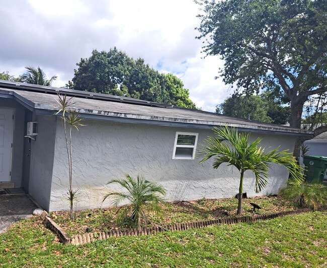 Photo - 6221 SW 41st Pl Unit Cozy