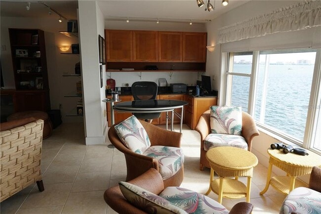 Photo - 5900 Shore Blvd S Unit 402