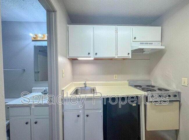 Photo - 608 John Paul Jones Dr Unit Apt 121