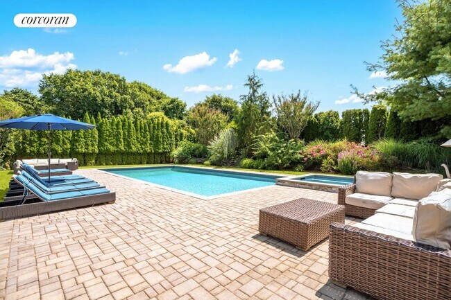 Photo - 15 Seasons Ln