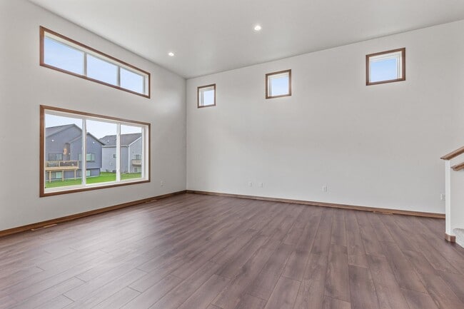 Photo - 4-bedroom, 3-bathroom West Fargo Single-Family Home w/ 2 Stall Garage