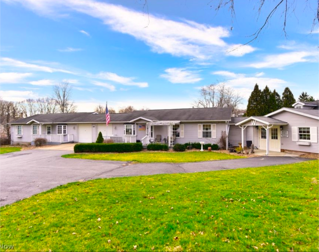 Photo - 39058 OH-517 Unit B