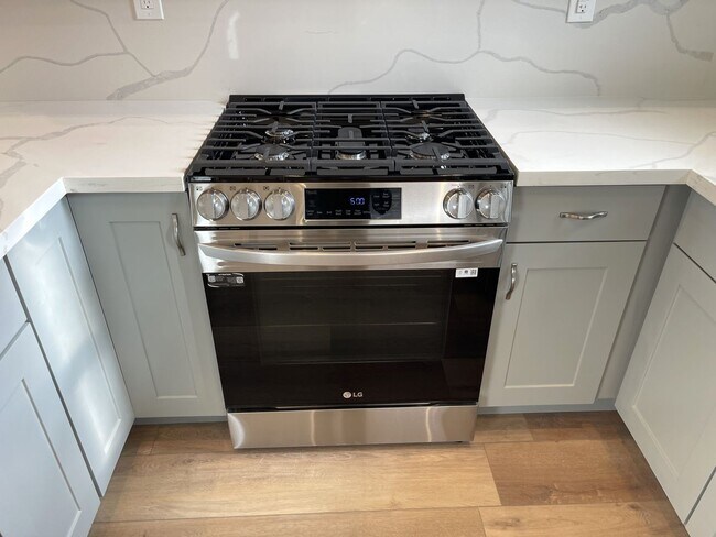 Photo - New Construction: 2 Bed + 2 Bath ADU in La...