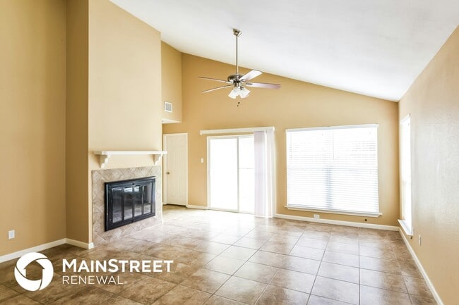 Photo - 6929 Trail Lake