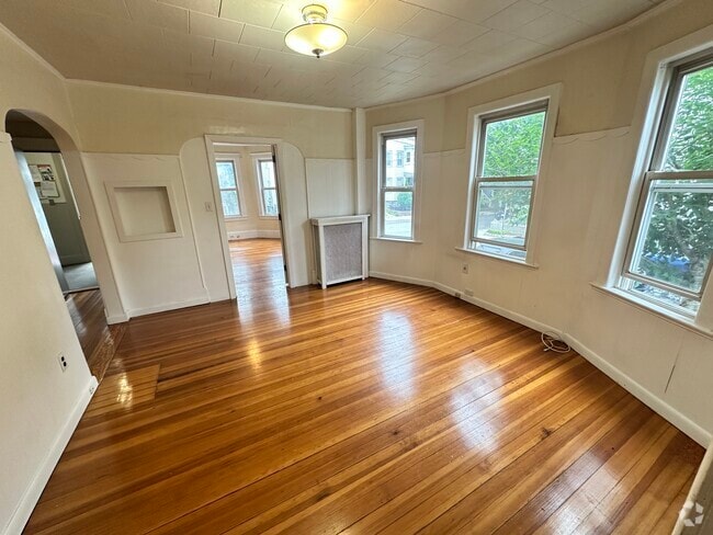 Building Photo - 69 Conwell Ave Rental