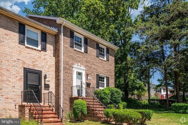 Building Photo - 130 Falmouth Dr Rental