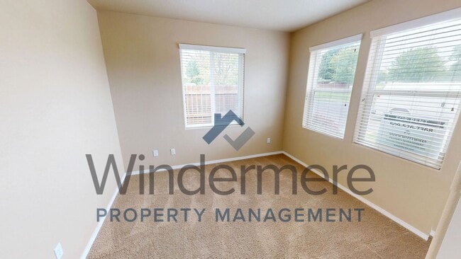 Photo - 212 SW Doans Ave