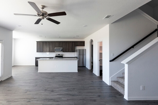 Photo - 1446 Waterview Dr