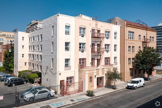 709 S Mariposa Ave. los Ángeles, CA, 90005 - Mariposa Apartments Unidad 709 S. Mariposa Avenue - #402