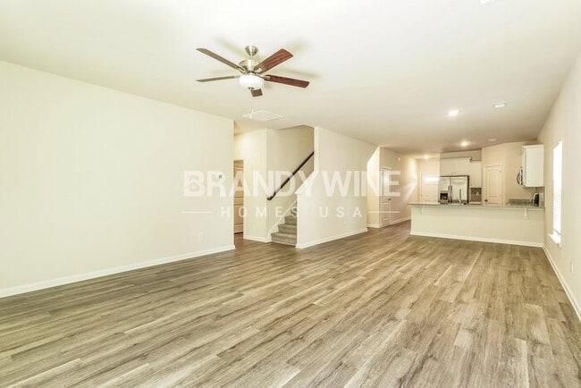 Photo - 640 Patmore Dr