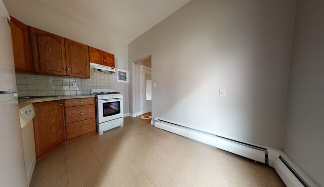 Photo - 204 Banks St Apartments Unit 2
