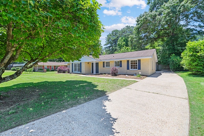 Photo - 3920 Meredith Dr