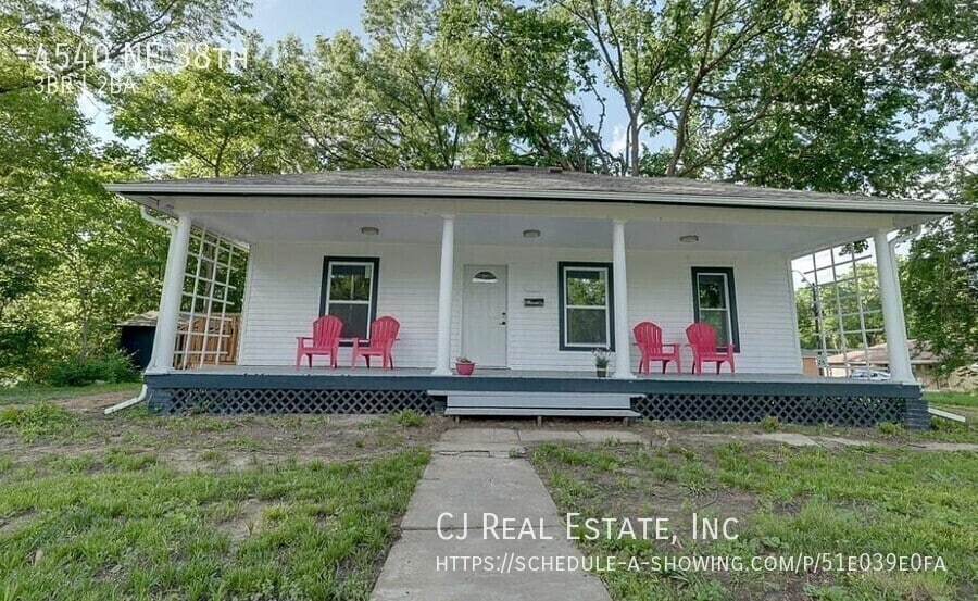 Photo - 4540 NE 38th-