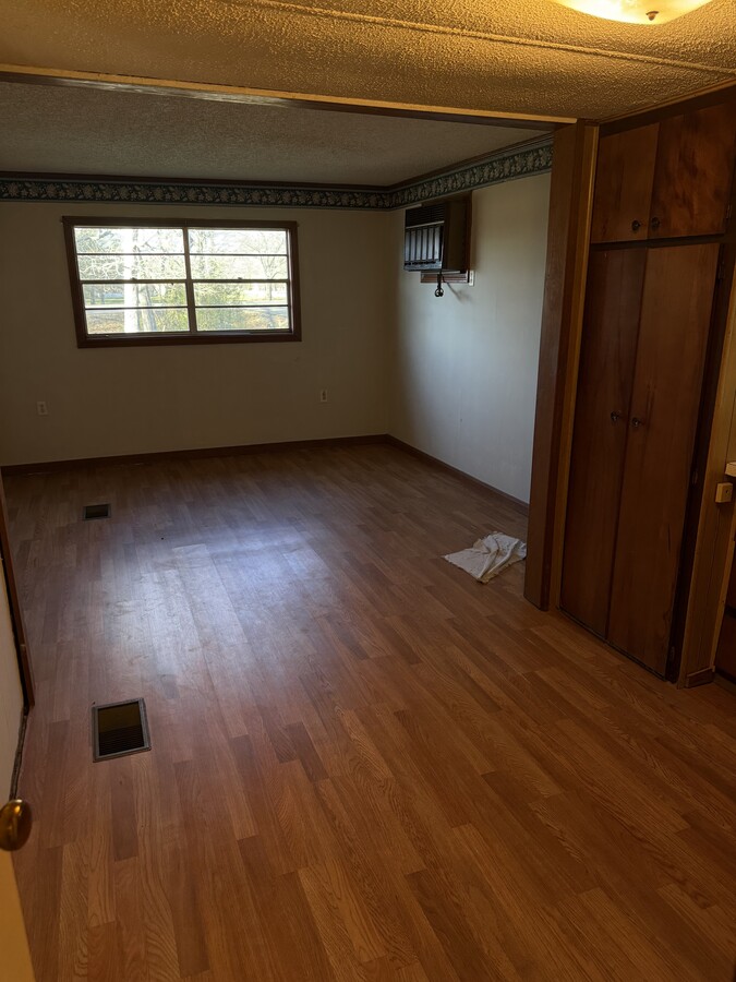 Photo - 13136 Denham Rd