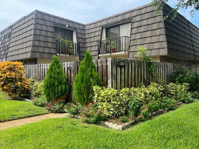 Building Photo - 1614 Forest Lakes Cir Rental