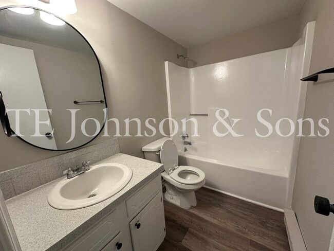 Photo - Cozy 1 Bedroom Unit with Water Included on Green Oaks Ct Unit 2550 Green Oaks B