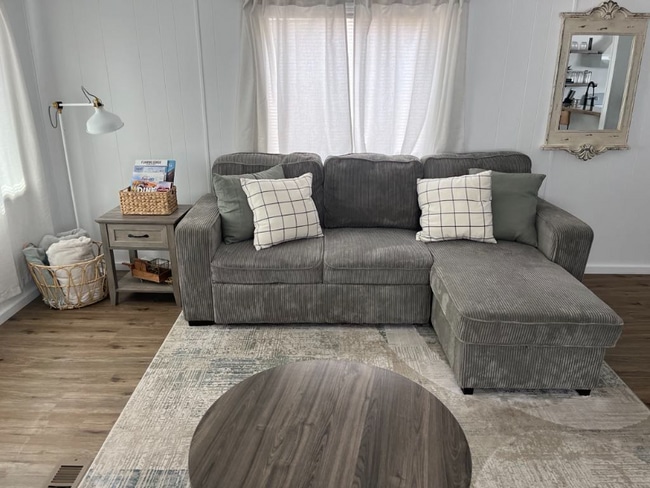 Photo - 1634 3rd St E