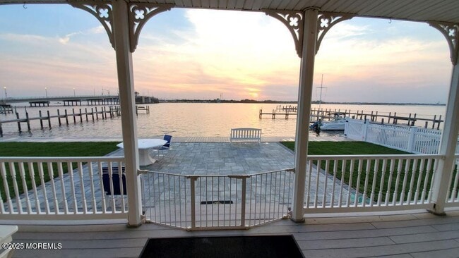 Photo - 1118 Barnegat Ln