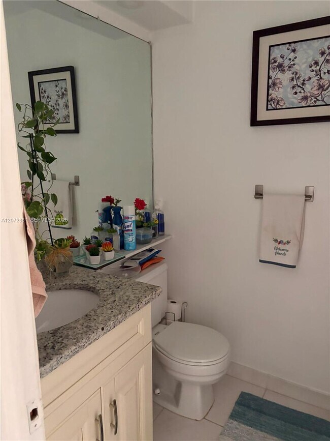 714 Saxony Way Unit 714