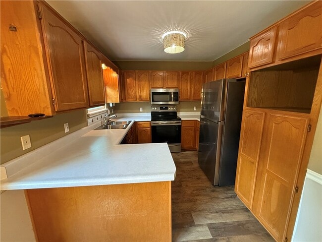 2 Melling Cir