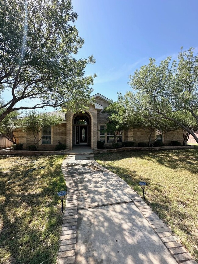 4 Bed 3 Bath Ready to Rent ASAP! - 4 Bed 3 Bath Ready to Rent ASAP! House