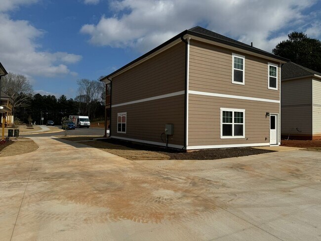Photo - 4 Bedroom/4Bath off Will Hunter Rd. Pre-leasing Now!
