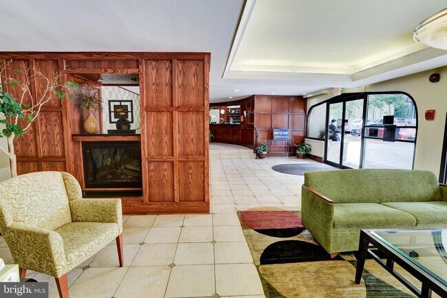 Photo - 922 24th St NW Unidad 711