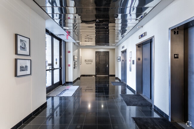 Lobby 1st floor North Entrance