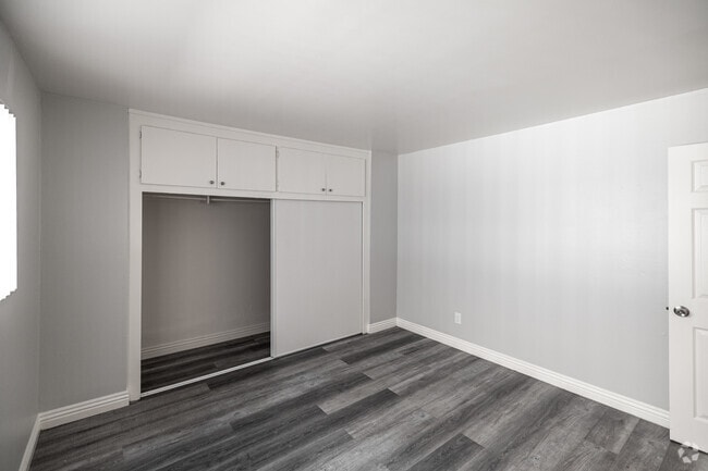 1BR 1BA - Bedroom