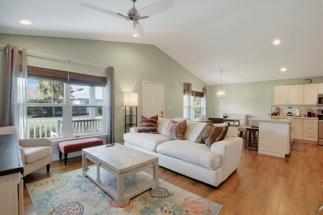 Photo - 9155 SE Athena St