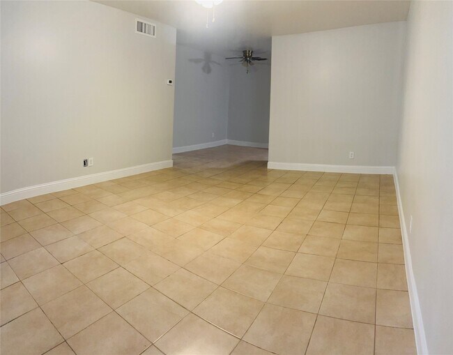 Photo - 5550 N Braeswood Blvd