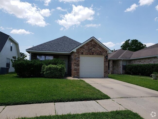 Building Photo - 7319 Village Lake Dr Rental