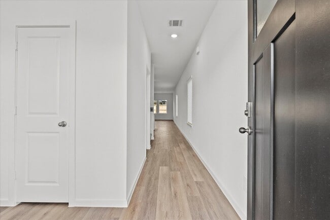 Photo - 3930 El Vaquero Ct