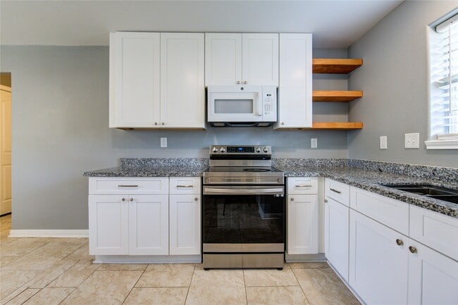 Photo - 4613 Avenue K