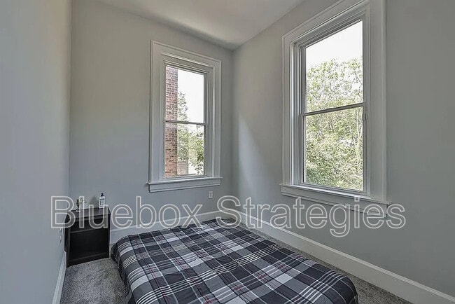 Photo - 2281 Loth St