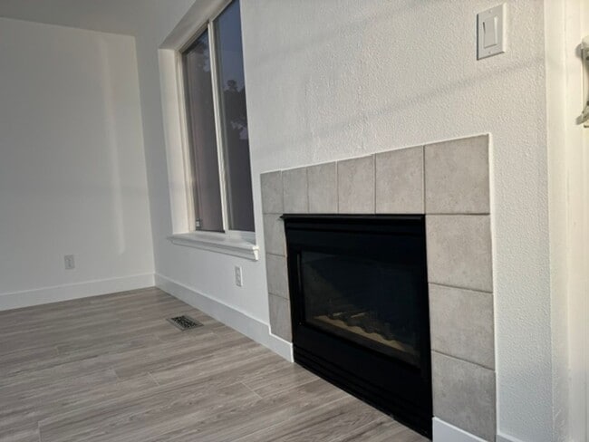 Photo - 15965 SW Roth Dr