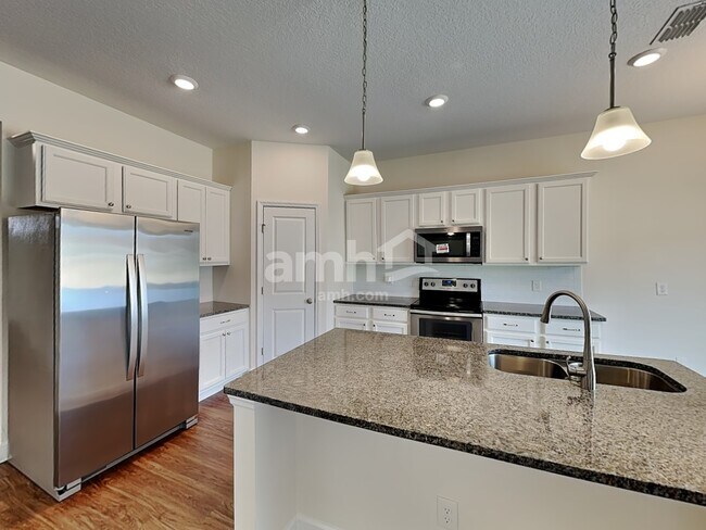 302 Crestrun Loop