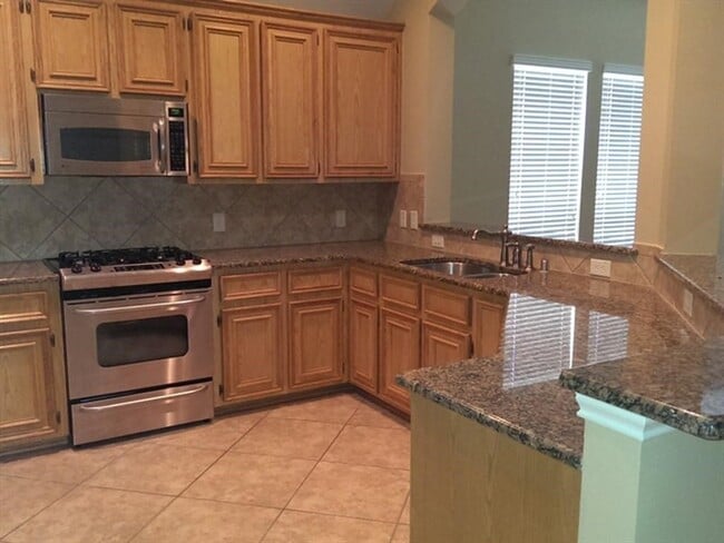 Photo - 18914 Roseworth Ct
