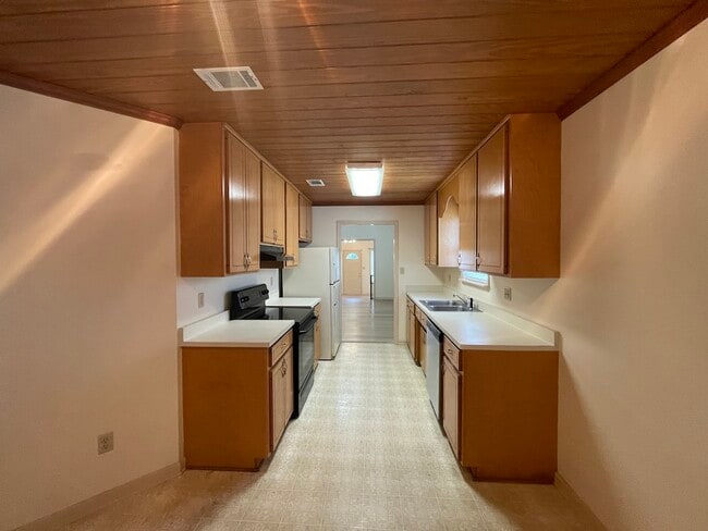 Photo - 2745 Tyndall Dr