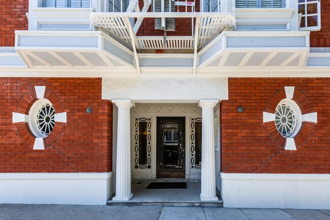 Photo - 2730 Sacramento