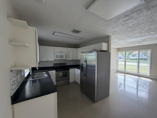 Photo - 4511 SW 23rd St