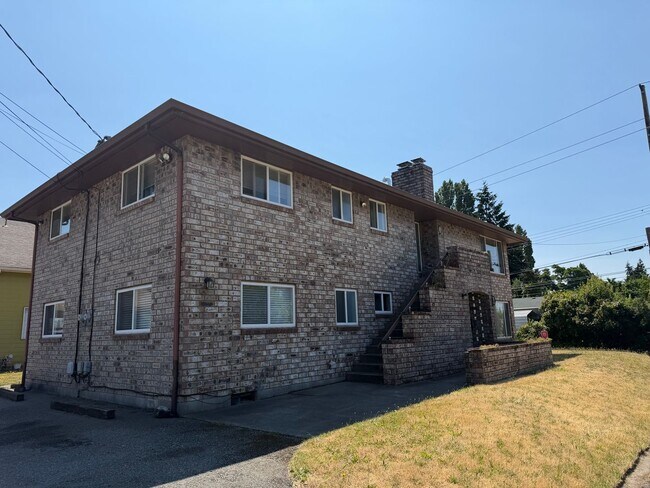 Photo - 3341 Tacoma Unit 3341