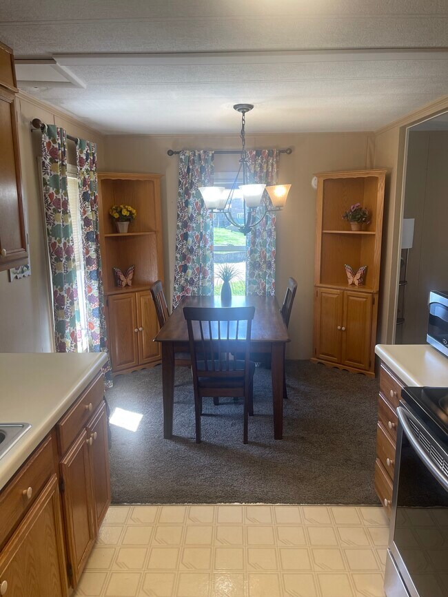 Photo - 608 Myers Ave