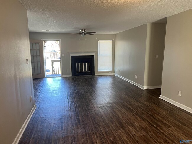 Photo - 2602 Wynterhall Rd SE Unidad B