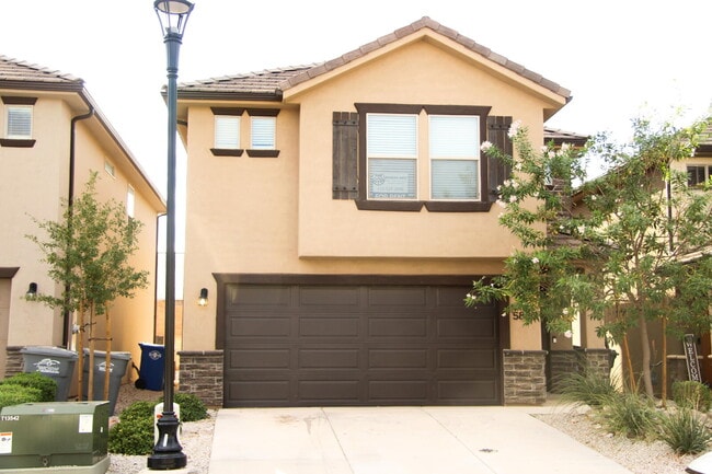 Building Photo - "4-Bed with 2.5 Baths in Beautiful St Geor... Rental