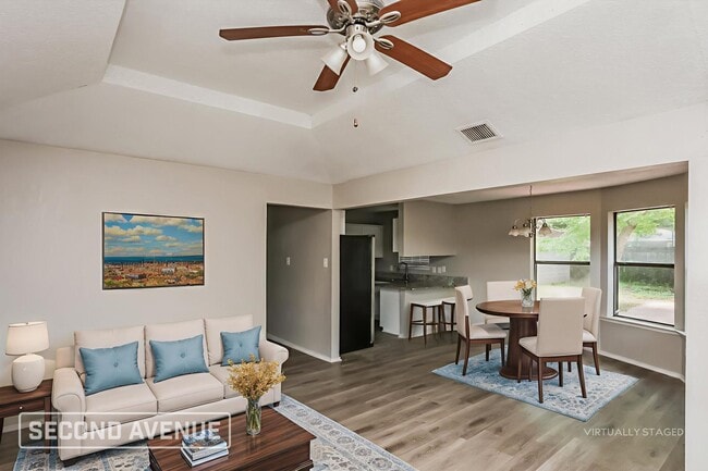 Photo - 1340 Cy Blackburn Cir