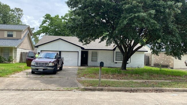 Photo - 23302 Whispering Willow Dr House