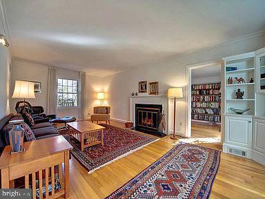 Photo - 3121 Quebec Pl NW