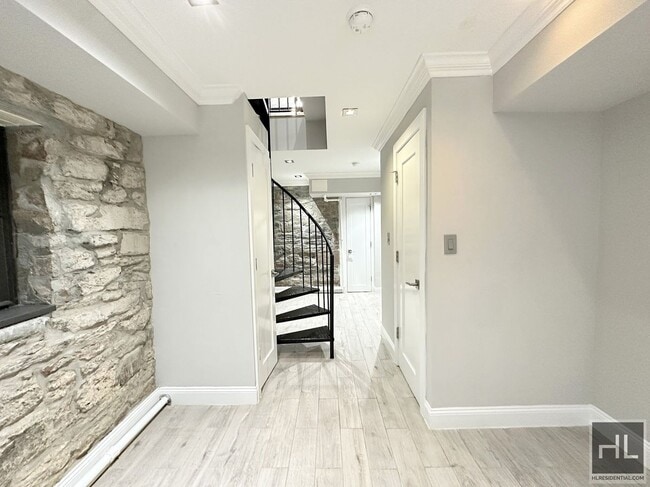 Photo - Mott Street Unit 1RS