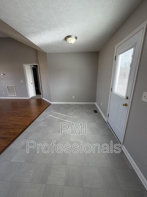 Photo - 3180 Veals Rd